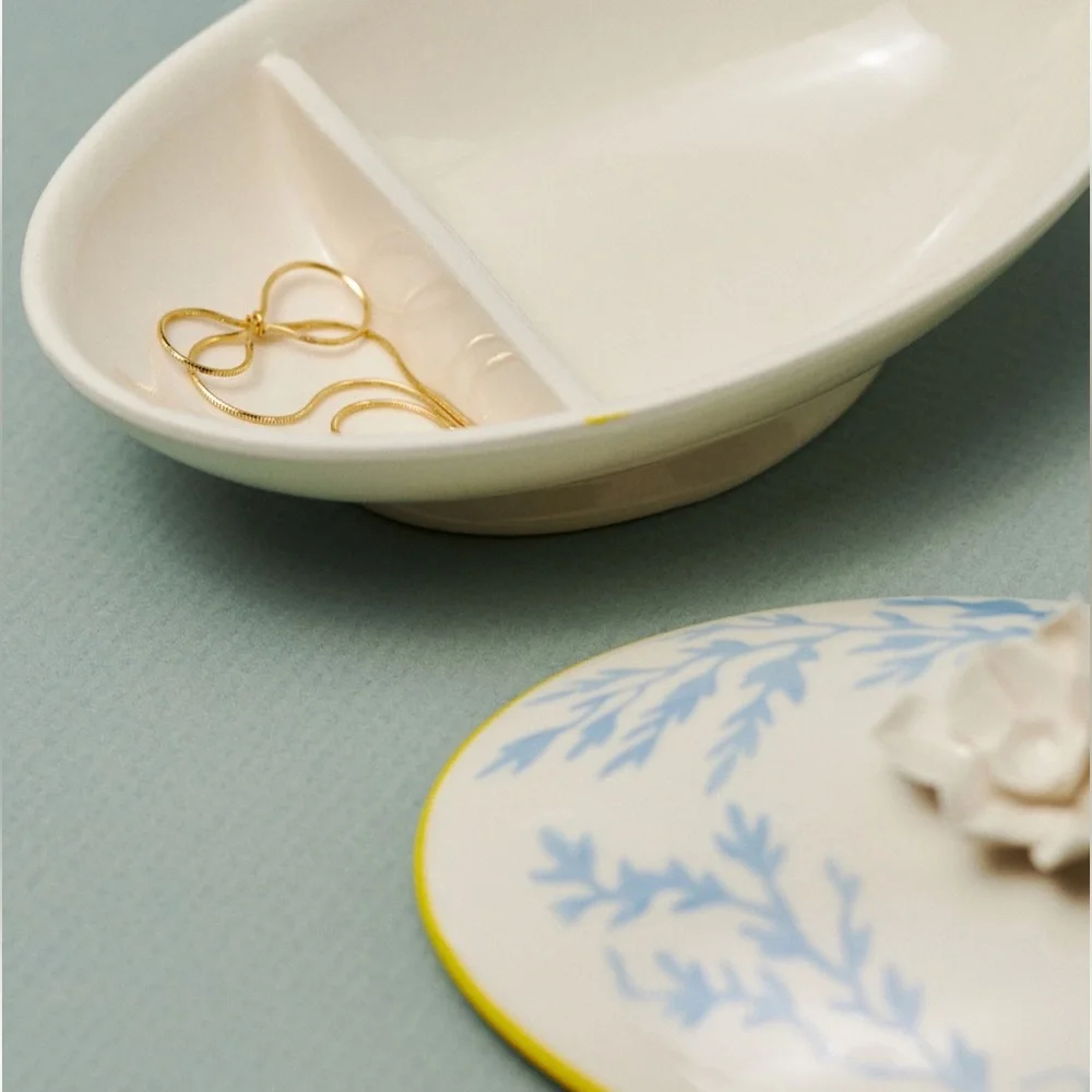 Anthropologie NWT Large Kendra Trinket Box Sculpted Flowers on Lid Blue / White